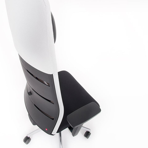 Detailbild zu lento ergonomischer Chefsessel Bürostuhl mit Kopfstütze und Netzrücken in weiß