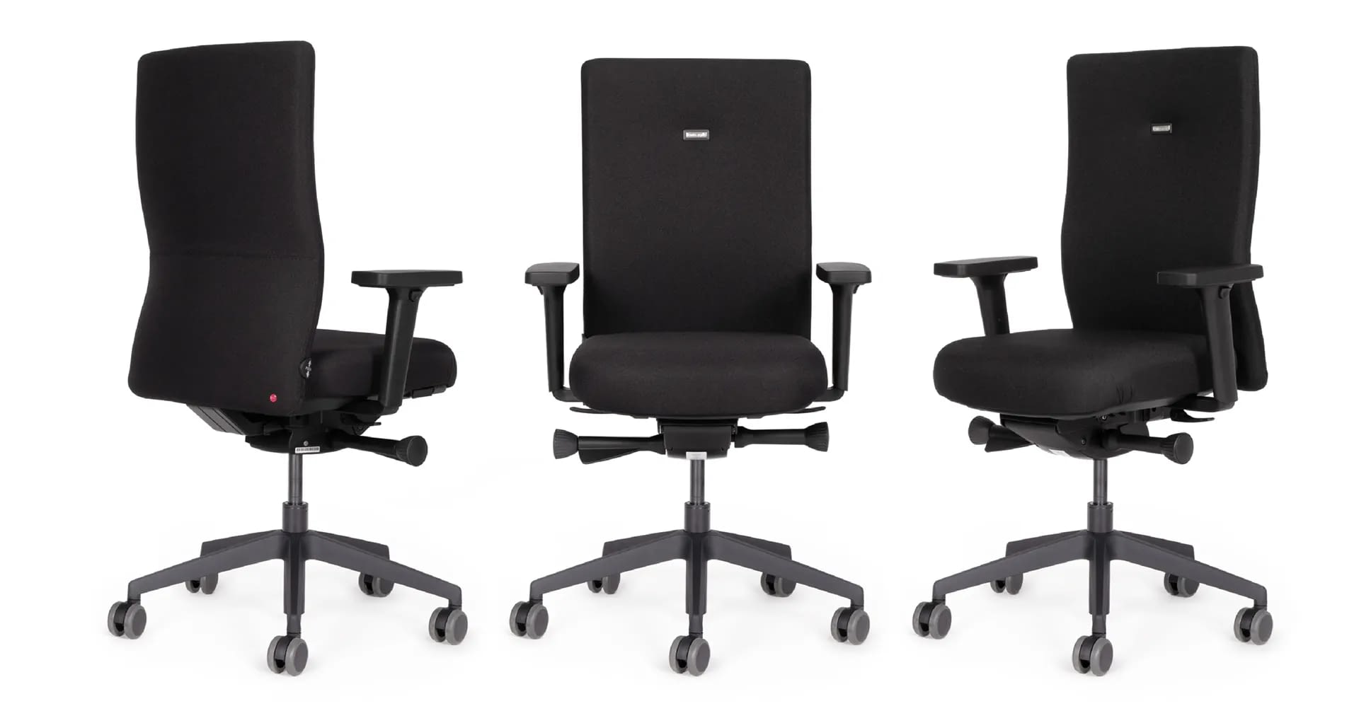 Die Rundumansicht zeigt den ergonomischen Bürostuhl agilis eco in schwarz in Front-, Perspektiv- und Rückansicht und macht das Gesamtdesign gut erkennbar.