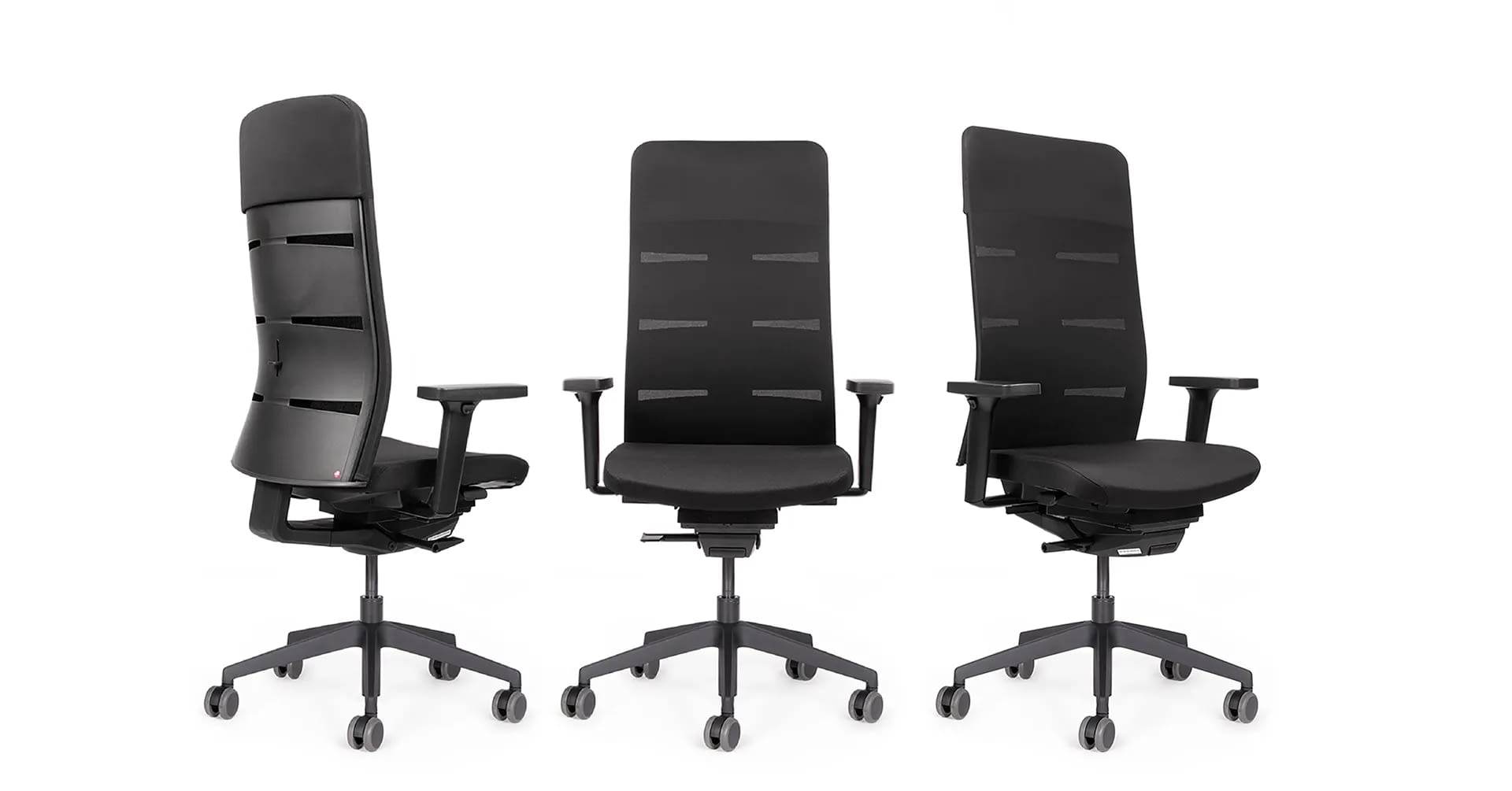 Die Gesamtansicht zeigt drei Positionen des ergonomischen Bürostuhls agilis matrix eco mit hoher Rückenlehne in schwarzer Ausführung.