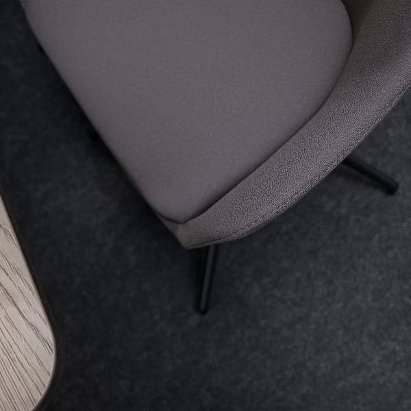 lento Kanzleieinrichtung Materialansicht vom Konferenzstuhl / Polsterstuhl mit Armlehen in Stoff grau