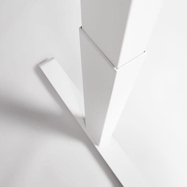 Schreibtischgestell base lento Gestellunterseite Nahaufnahme von oben weiß elektrisch höhenverstellbar