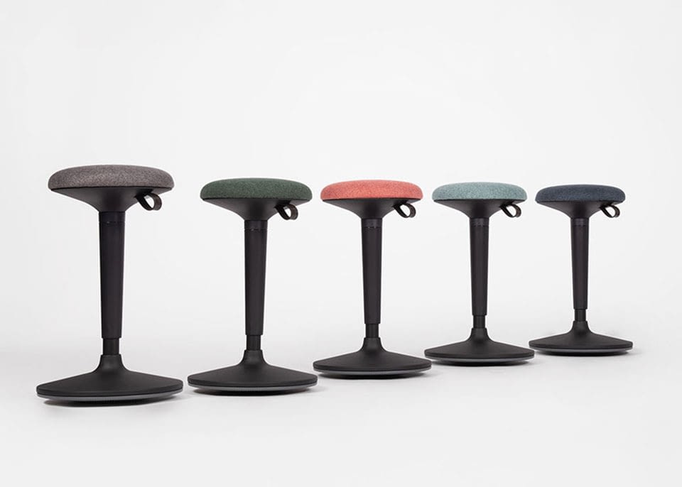Büromöbel Leasing Rechenbeispiel vom ergonomischen Stehhocker/Sitz-Stehhilfe sella flex mit 360° Schwingeffekt