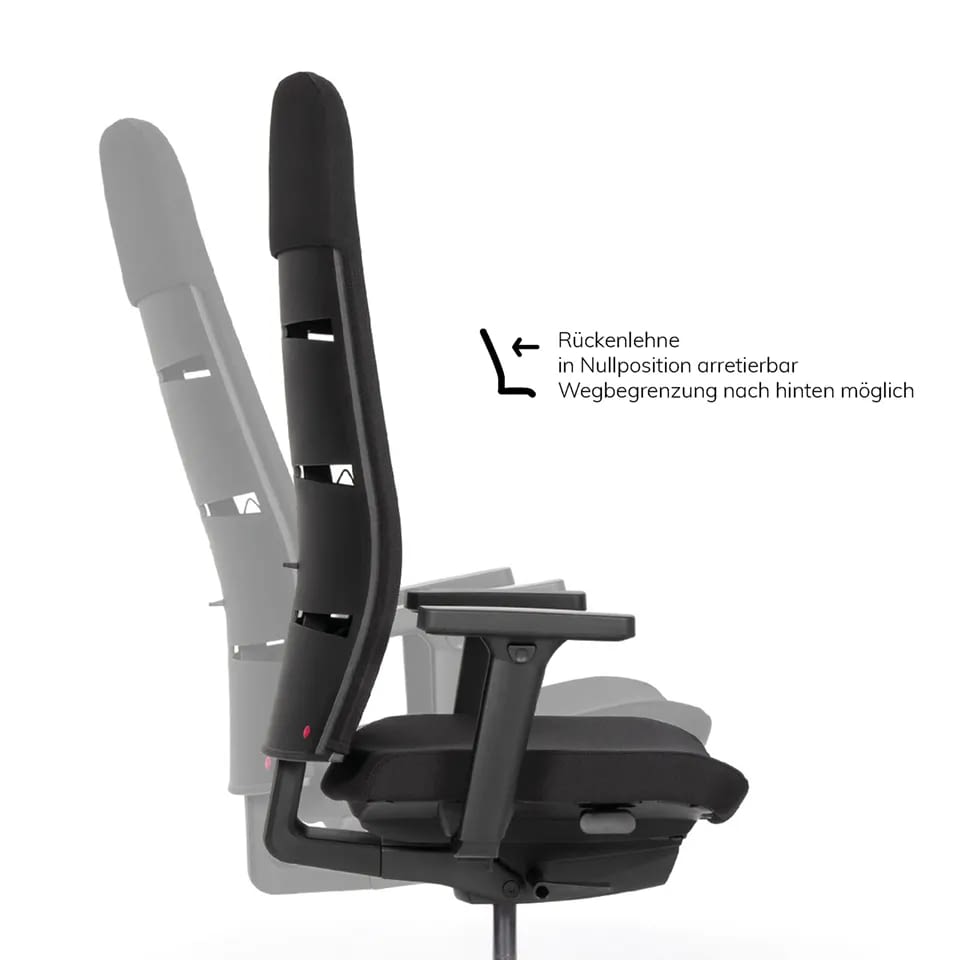 In Seitenansicht ist der ergonomische Bürostuhl agilis matrix comfort mit Netzrücken in schwarz in dynamischer Ausrichtung positioniert.