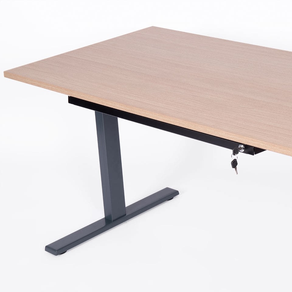 Bild vom Schreibtisch mit Schublade Ultra Pen mit Schloss - Schreibtischzubehör lento