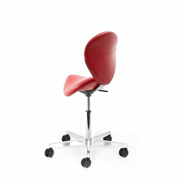 Bild eines lento arzthocker praxishocker sattelhocker sattelstuhl sattelsitz modell sella in kunstleder rot mit rueckenlehne