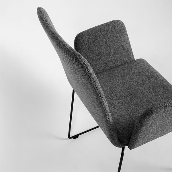 sitting smart z lento kufenstuhl armlehne graphite detail5