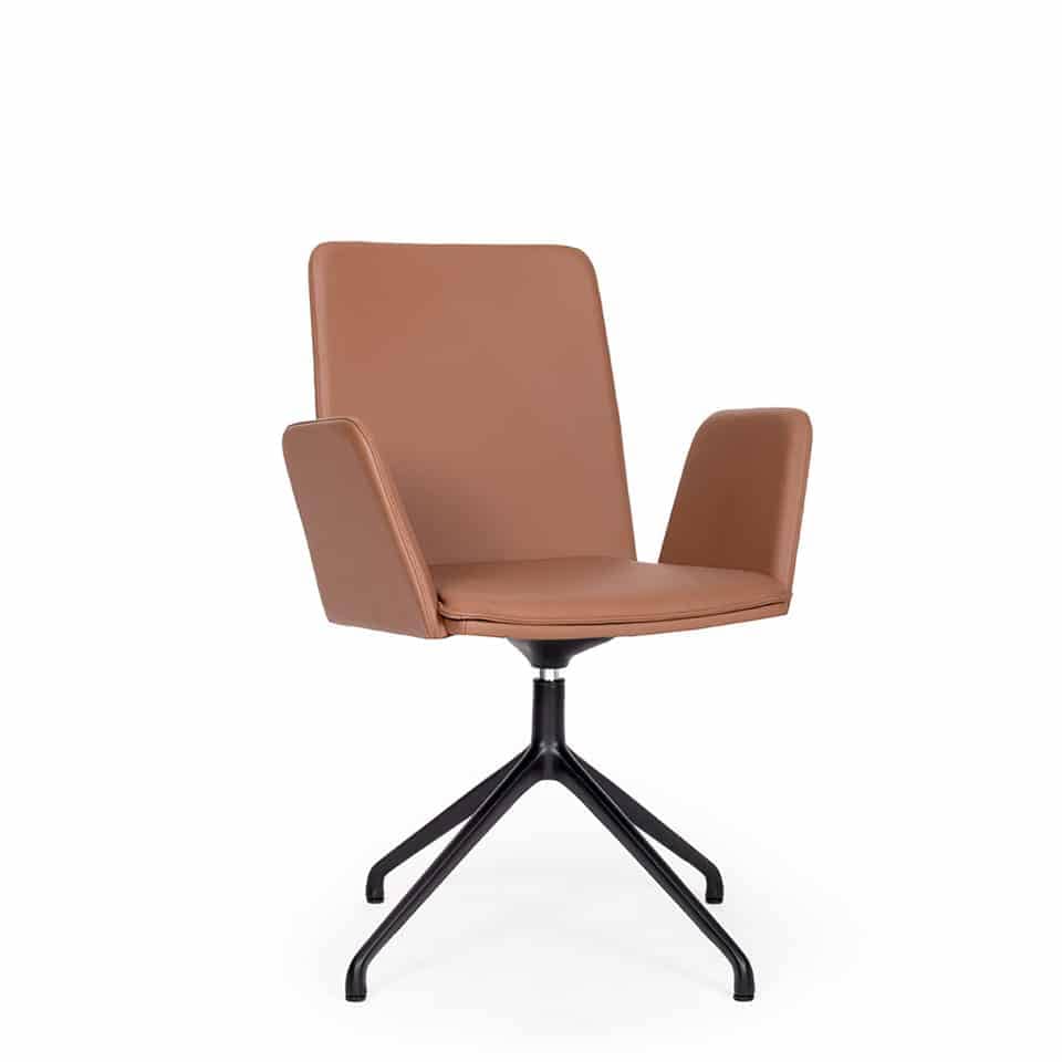 Bild des sitting smart aus Echtleder von lento Konferenzstuhl ergonomischer Drehstuhl mit Polsterarmlehnen in braun und schwarz hochwertige bueromoebel aus Deutschland