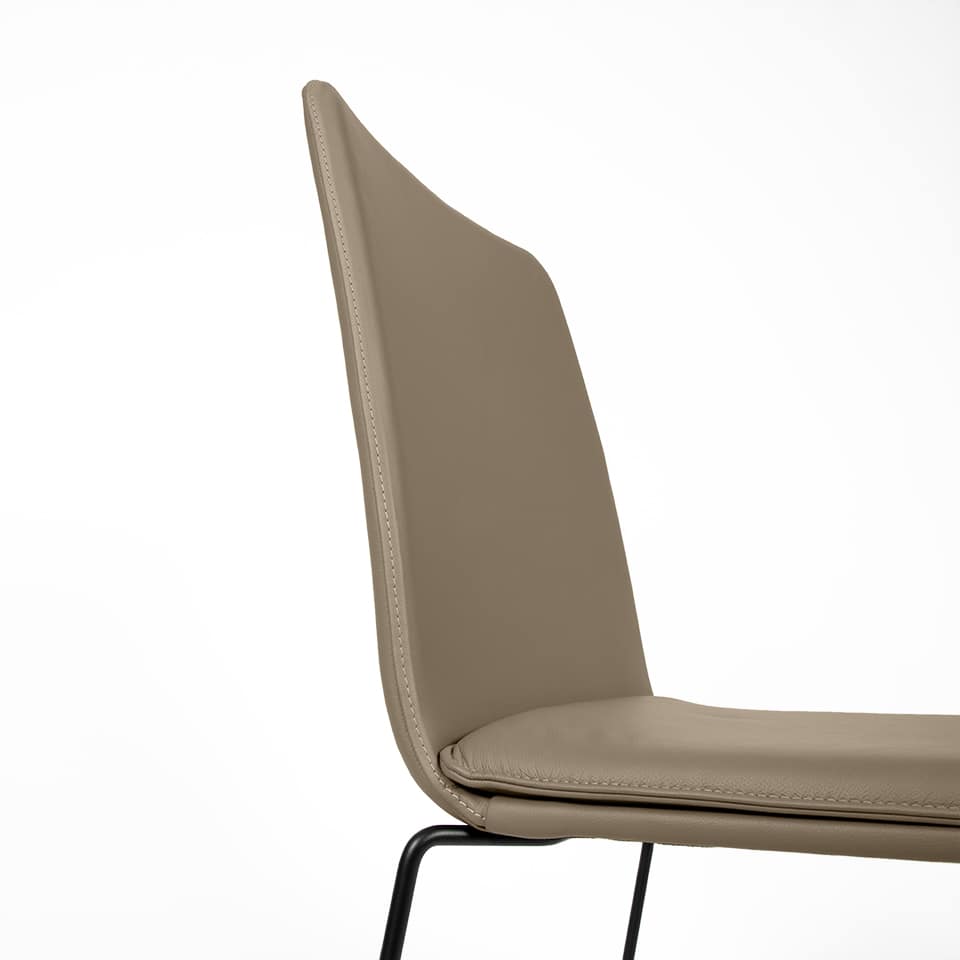 sitting smart lento kufengestell schwarz leder safari detail