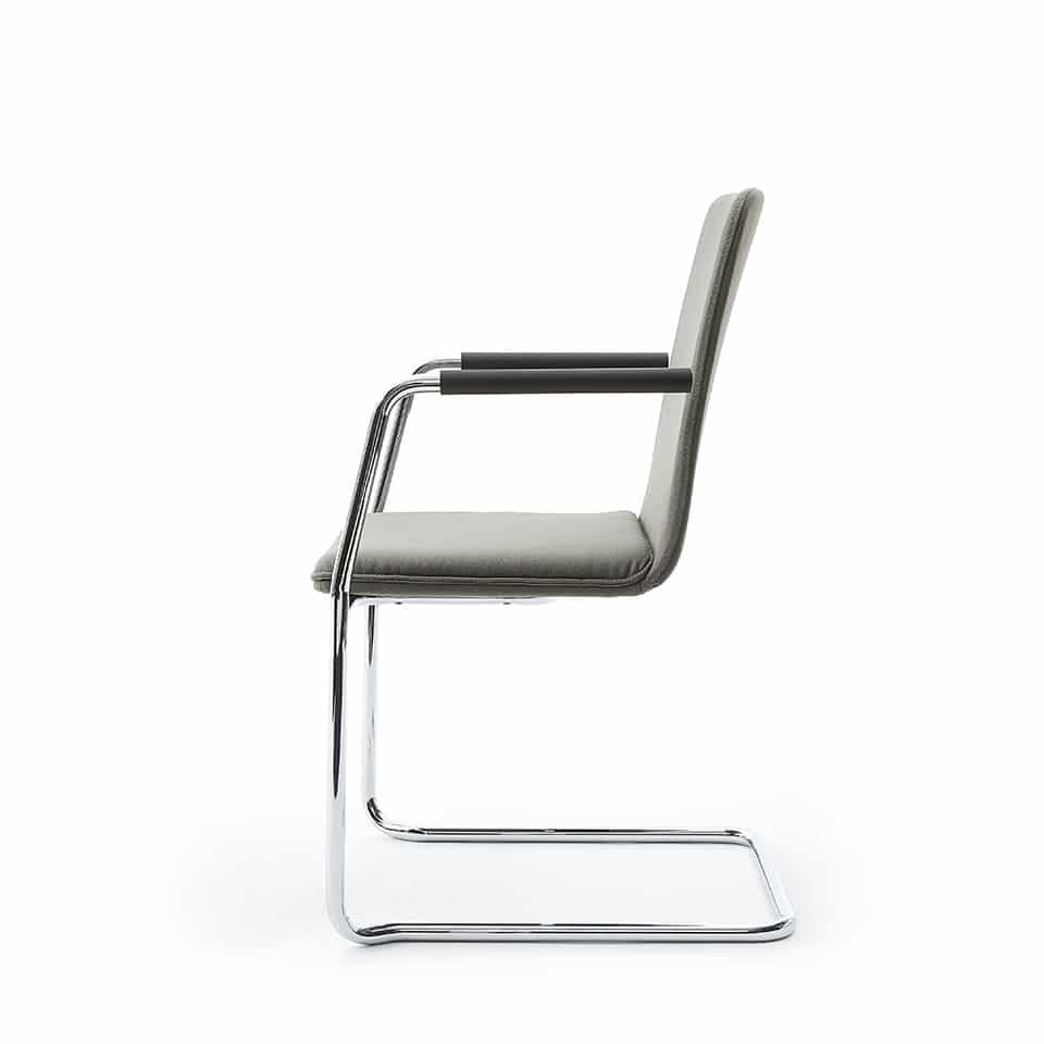 freischwinger-lento-sitting-smart-fa-4-ys-4